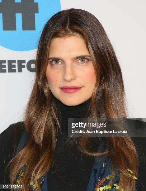 15,328 Lake Bell Photos & High Res Pictures